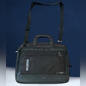 NWOT. The Targus 15.6” Revolution Checkpoint-Friendly Briefcase(KY801)